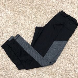 Zella Capri Leggings